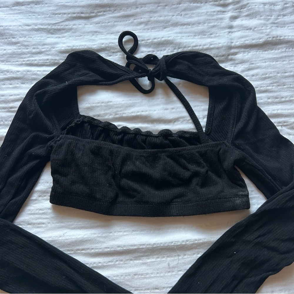 Black tie neck crop top